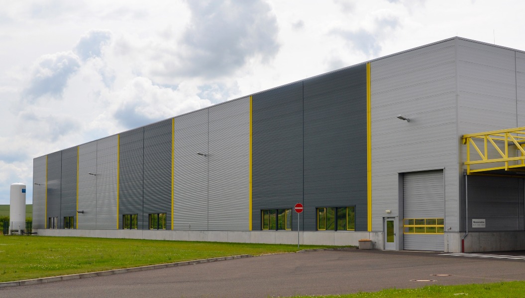 Industrieanlage // modern industry unit